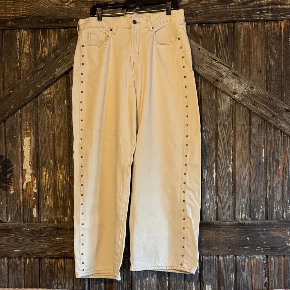 Old Navy High-Rise Baggy Wide Leg Jeans in Cream with Studding on Sides. Size 12